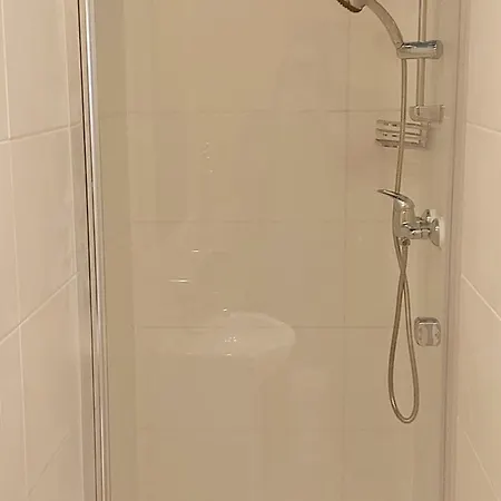 1 Mit Balkon Graz